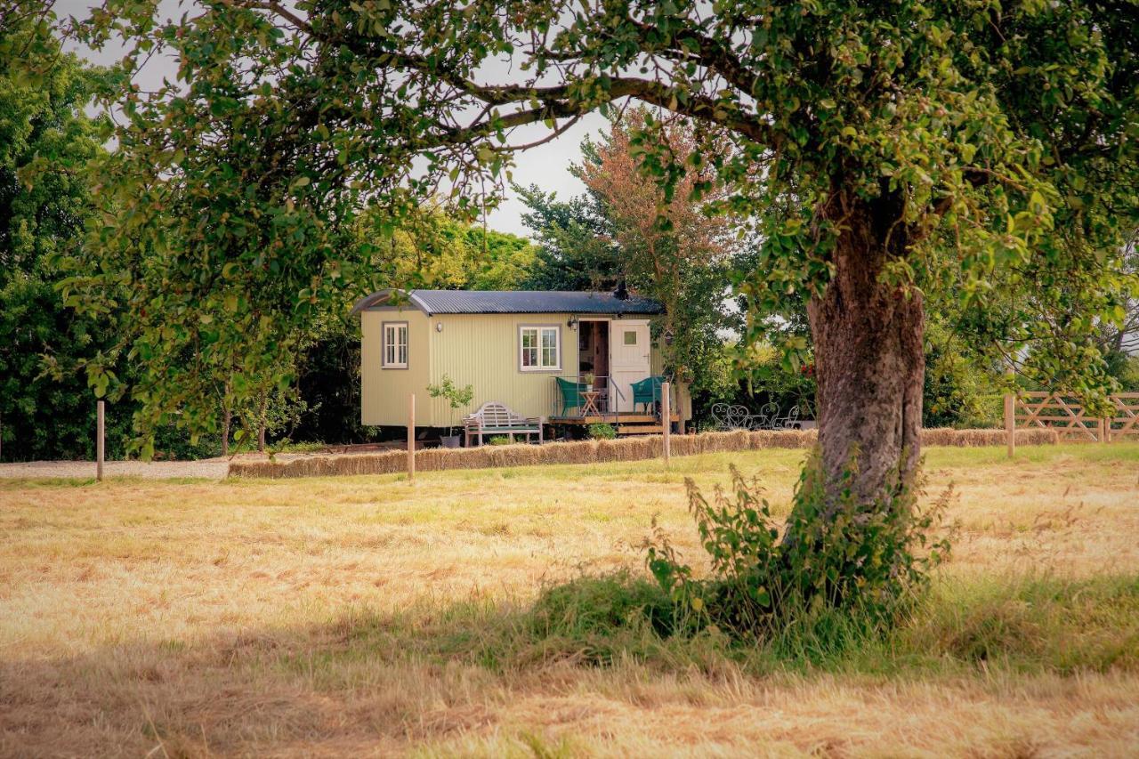 The Abberton Shepherds Hut Evesham Dış mekan fotoğraf