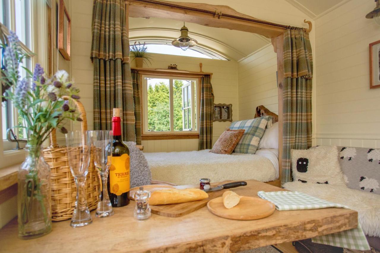 The Abberton Shepherds Hut Evesham Dış mekan fotoğraf