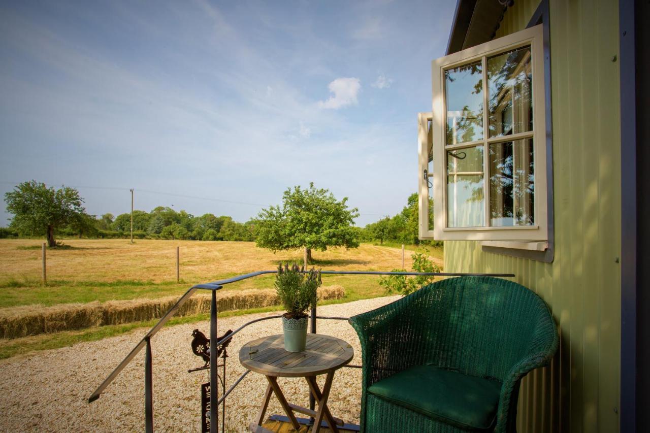 The Abberton Shepherds Hut Evesham Dış mekan fotoğraf